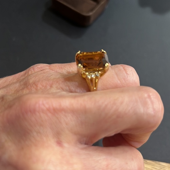 Vintage Citrine - Emerald cut w/ gold plated band ring - size 4 - Picture 2 of 3